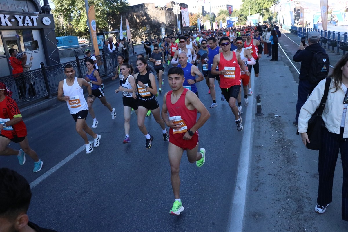 Kayseri Büyükşehir Belediyesi Spor AŞ tarafından beşincisi düzenlenen Uluslararası Kayseri Yarı...