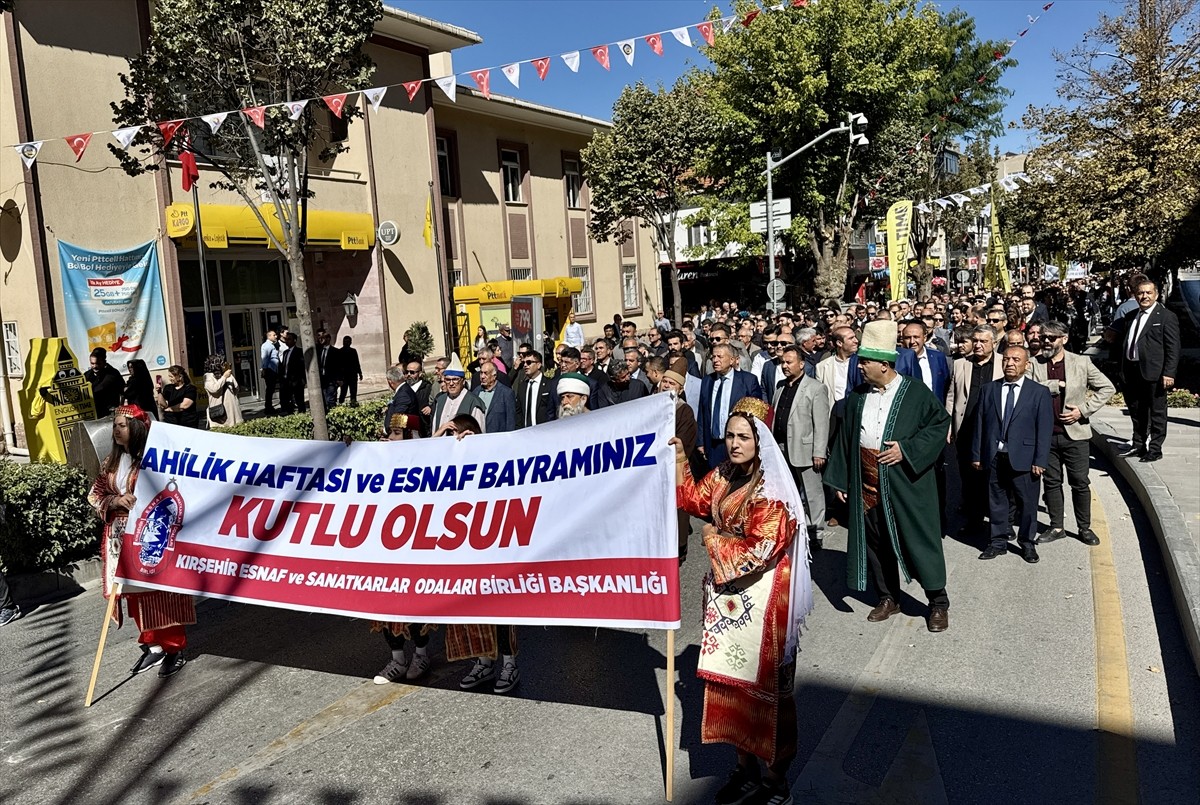 Kırşehir'de 38. Ahilik Haftası kutlamaları açılış töreni düzenlendi. Kutlamaların açılışında...