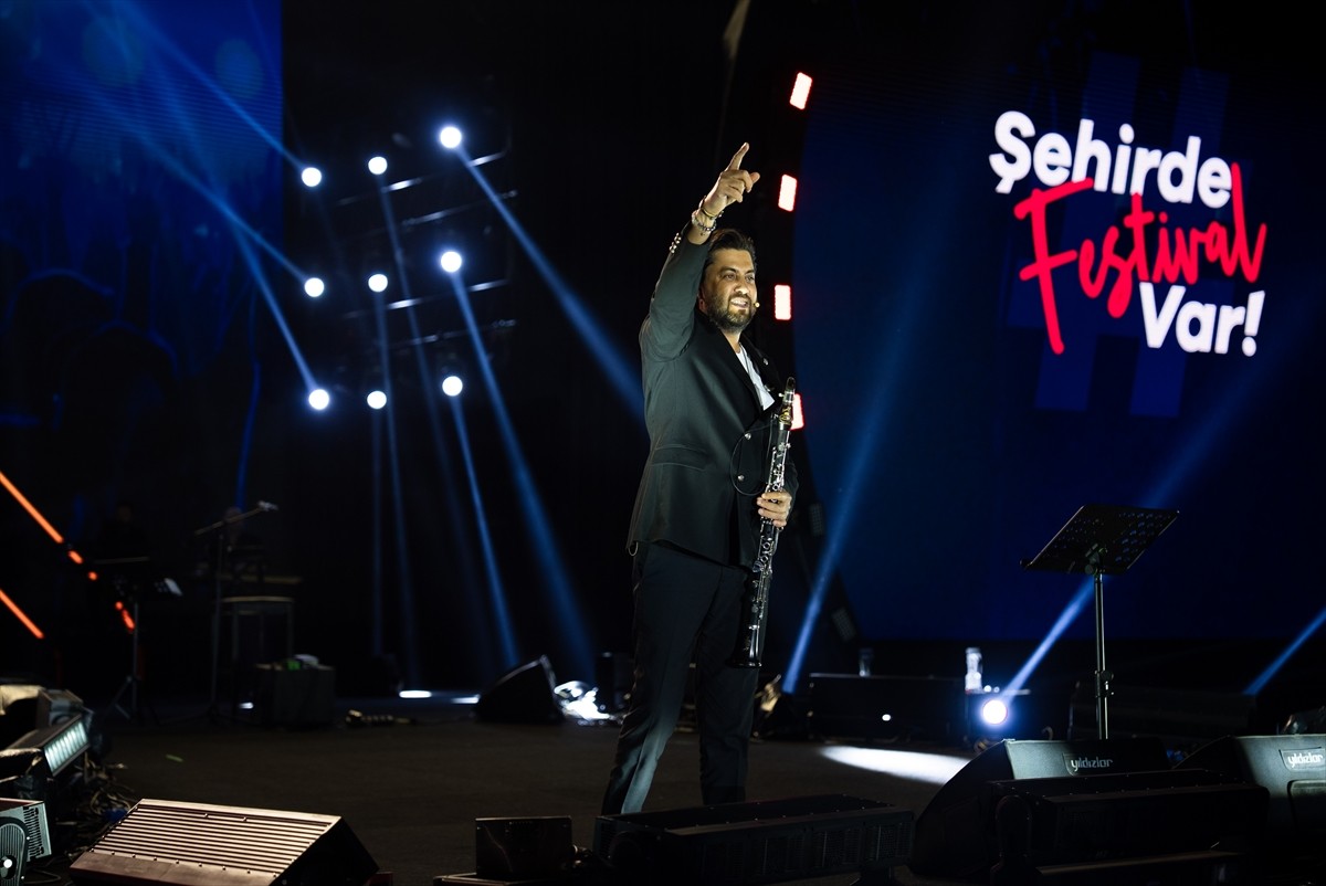 Kültür ve Turizm Bakanlığınca düzenlenen Kayseri Kültür Yolu Festivali çeşitli etkinliklerle devam...