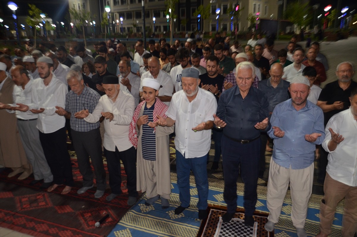 Muş'ta Filistin'e ve Küresel Sumud Filosu'na destek için basın açıklaması yapıldı. Mescid-i Aksa...