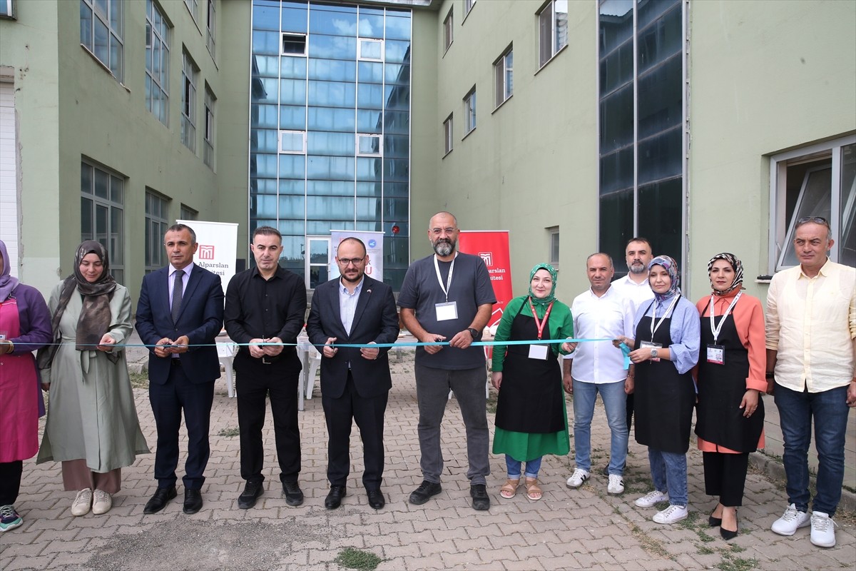 Muş Alparslan Üniversitesi ev sahipliğinde Iğdır Üniversitesi ve Van Yüzüncü Yıl Üniversitesinin...