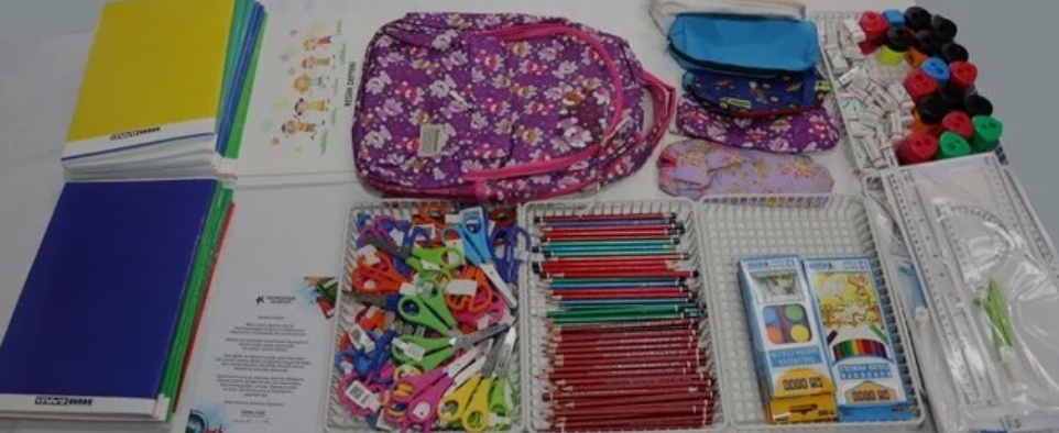 Okul Masraflarına 'Eskart'lı Çözüm! Binlerce Öğrenciye Ücretsiz Kırtasiye Desteği