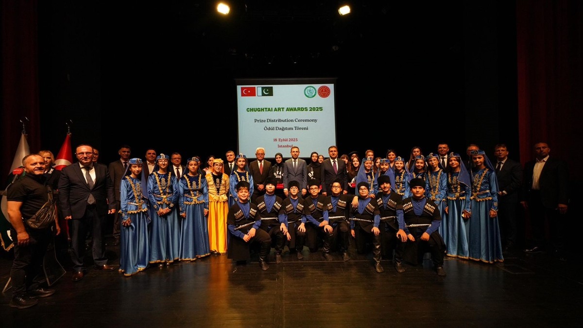 "Pakistan-Türkiye: İki Devlet, Tek Millet" teması altında düzenlenen "Chughtai Sanat Ödülleri...