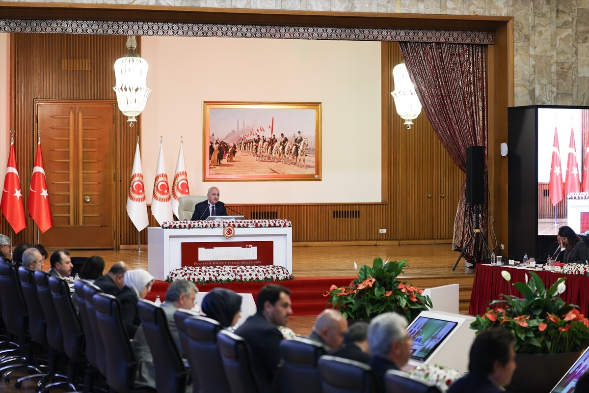 "Terörsüz Türkiye" hedefi doğrultusunda TBMM'de kurulan Milli Dayanışma, Kardeşlik ve Demokrasi...