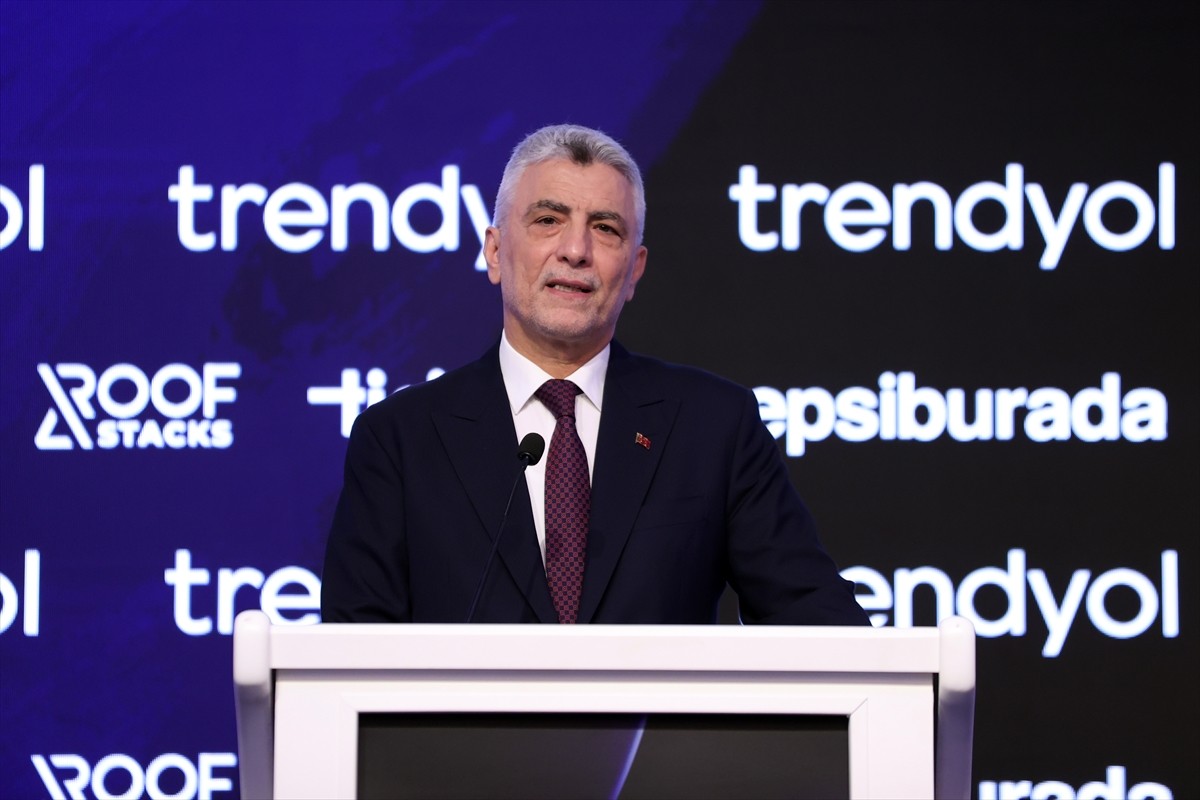 "Yapay Zeka Çağında e-Ticaretin Geleceği" zirvesi, Ticaret Bakanlığının himayesinde, İstanbul...