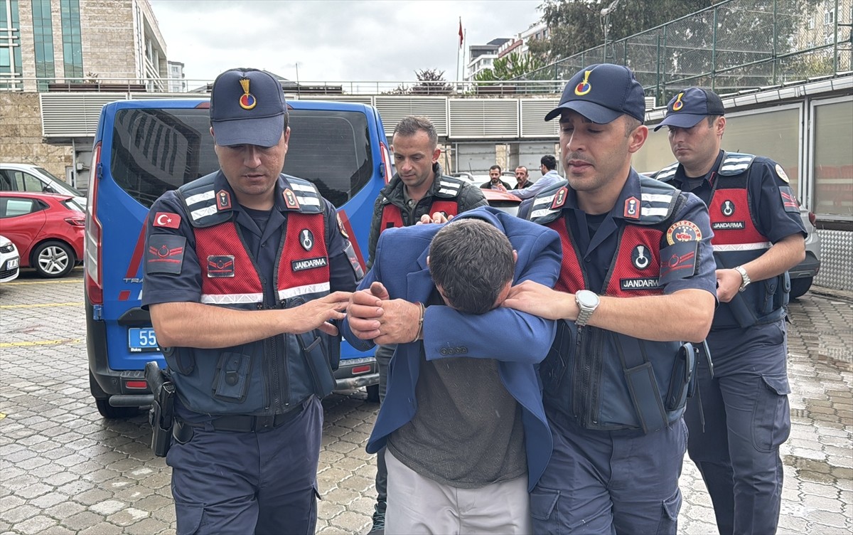 Samsun'da evinde karısını öldüren kişi, gözaltına alındı.