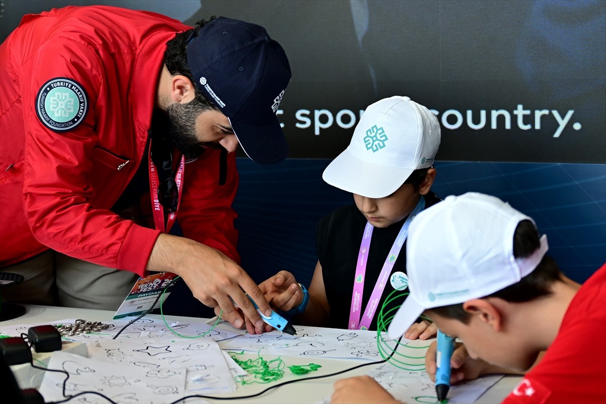 Sanayi ve Teknoloji Bakanlığı ile T3 Vakfı öncülüğünde düzenlenen, Anadolu Ajansının (AA) Global...