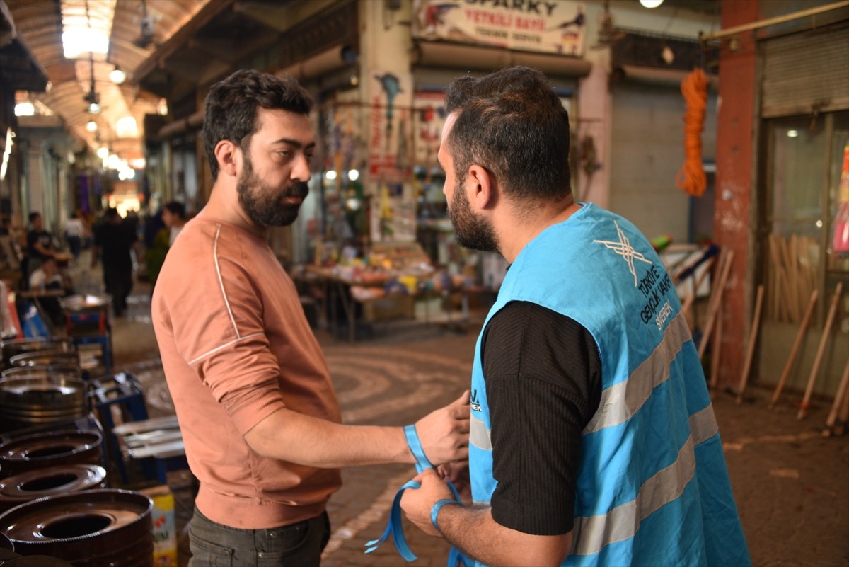 Şanlıurfa'nın Siverek ilçesinde, İsrail'in Gazze'ye yönelik ablukasını kırmak amacıyla yola çıkan...
