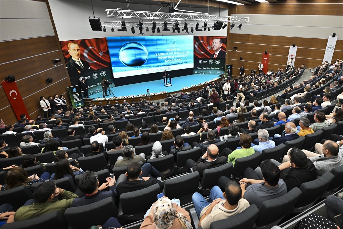 Tarım ve Orman Bakanı İbrahim Yumaklı, Devlet Su İşleri (DSİ) Genel Müdürlüğü'nde yapılan "Türkiye...