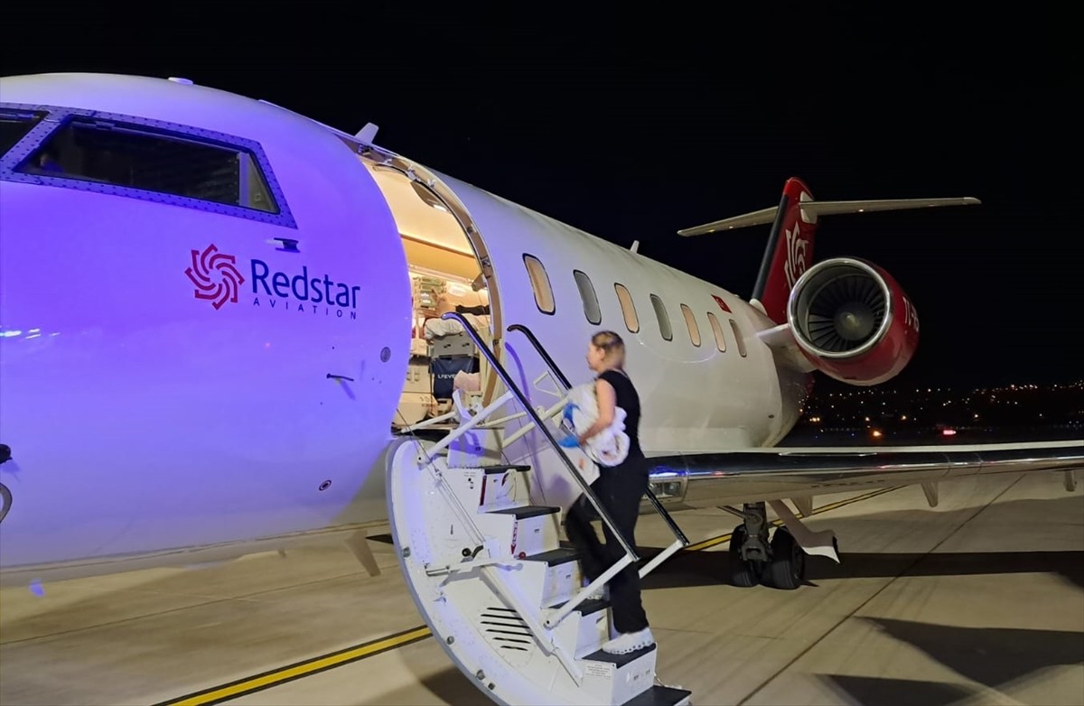  Tokat'ta kalp damarlarındaki rahatsızlık için tedavi gören bebek, ambulans uçakla Ankara'ya...