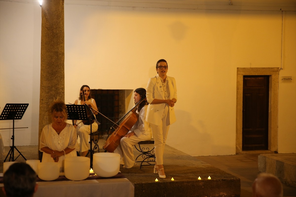 Trakya Üniversitesi (TÜ) Sultan II. Bayezid Külliyesi Sağlık Müzesi'nde "Zamanın Ötesinde Ses...