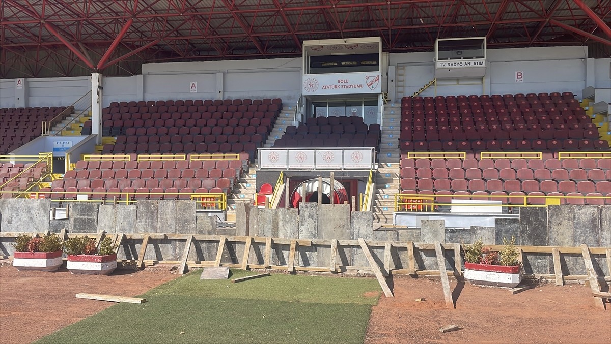 Trendyol 1. Lig'de mücadele eden Boluspor'un maçlarını oynadığı ancak altyapı yetersizliği...