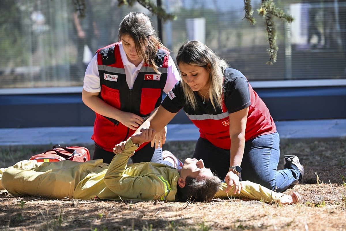 Türk Kızılay ile Ankara Orman Bölge Müdürlüğünce, orman yangınları sırasında meydana gelebilecek...