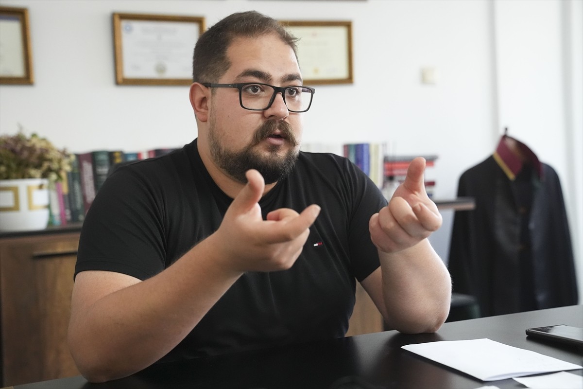 Türkiye'de motosiklet kullanımına ilişkin mevcut yasal düzenlemelerin yetersiz olduğunu belirten...