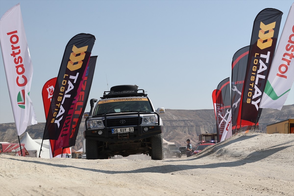 Türkiye dahil 9 ülkeden 98 sporcunun mücadele ettiği 15. TransAnatolia Rally Raid Yarışı Kapadokya...