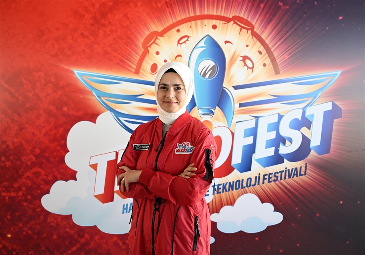 Türkiye Teknoloji Takımı Vakfı (T3) Yönetim Kurulu Başkanı Elvan Kuzucu Hıdır (fotoğrafta)...