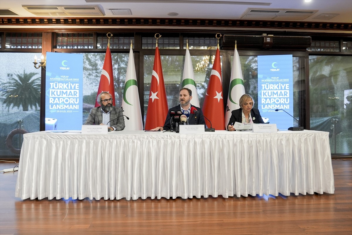 Türkiye Yeşilay Cemiyetinin "Türkiye Kumar Raporu" başlıklı araştırmasında, kumara başlama yaşının...