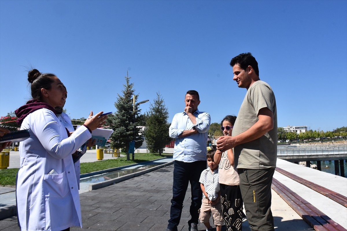 Van'da sigara kullanımıyla mücadelede kullanılacak "Mobil Sigara Bırakma Poliklinik Aracı" hizmet...