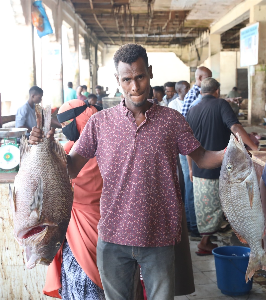 Yaklaşık 3 bin 300 kilometre sahil şeridiyle Somali’nin başkenti Mogadişu'nun popüler sahil...