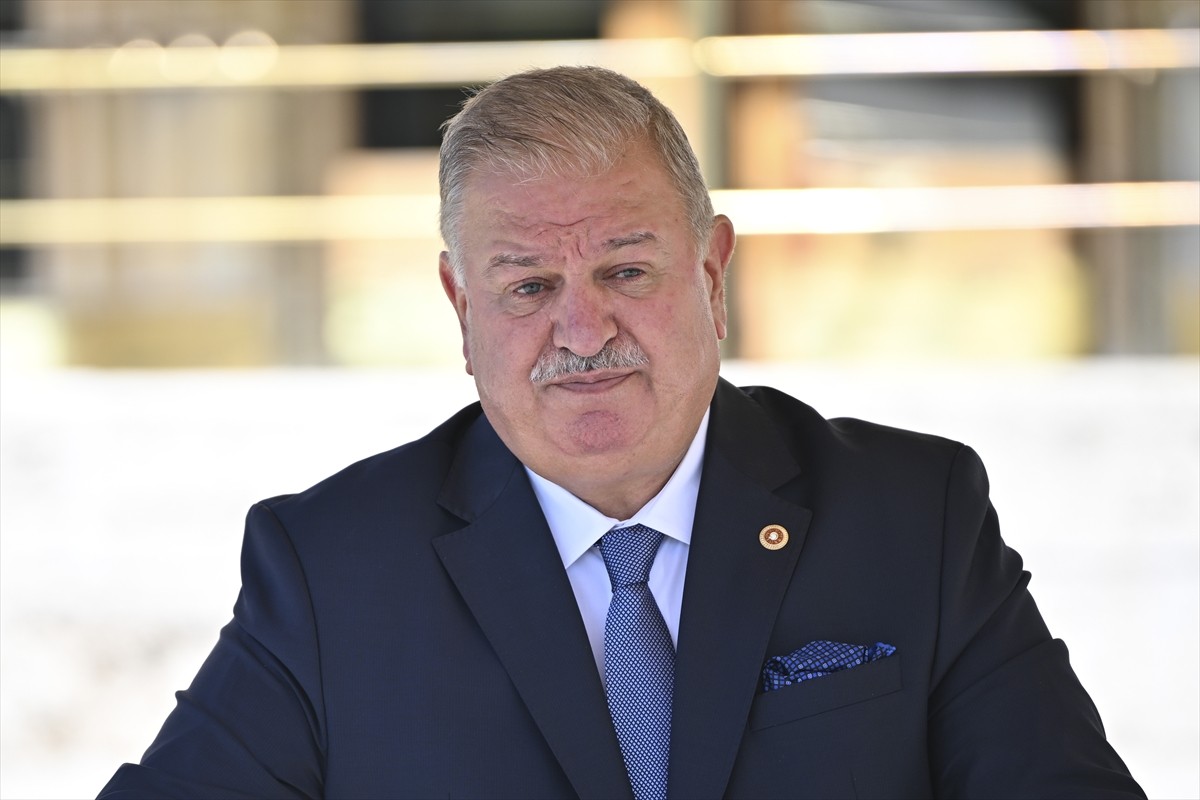 Yeniden Refah Partisi Genel Başkan Yardımcısı ve İstanbul Milletvekili Doğan Bekin, Meclis'te...