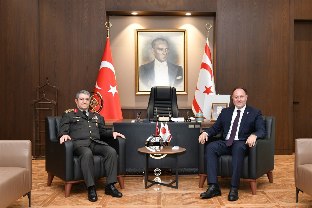 Yüksek Askeri Şura toplantısında Genelkurmay Başkanlığına atanan Orgeneral Selçuk Bayraktaroğlu...