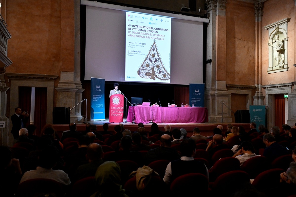 4. Uluslararası Osmanlı Araştırmaları Kongresi (OSARK), İtalya'nın Venedik kentinde başladı....