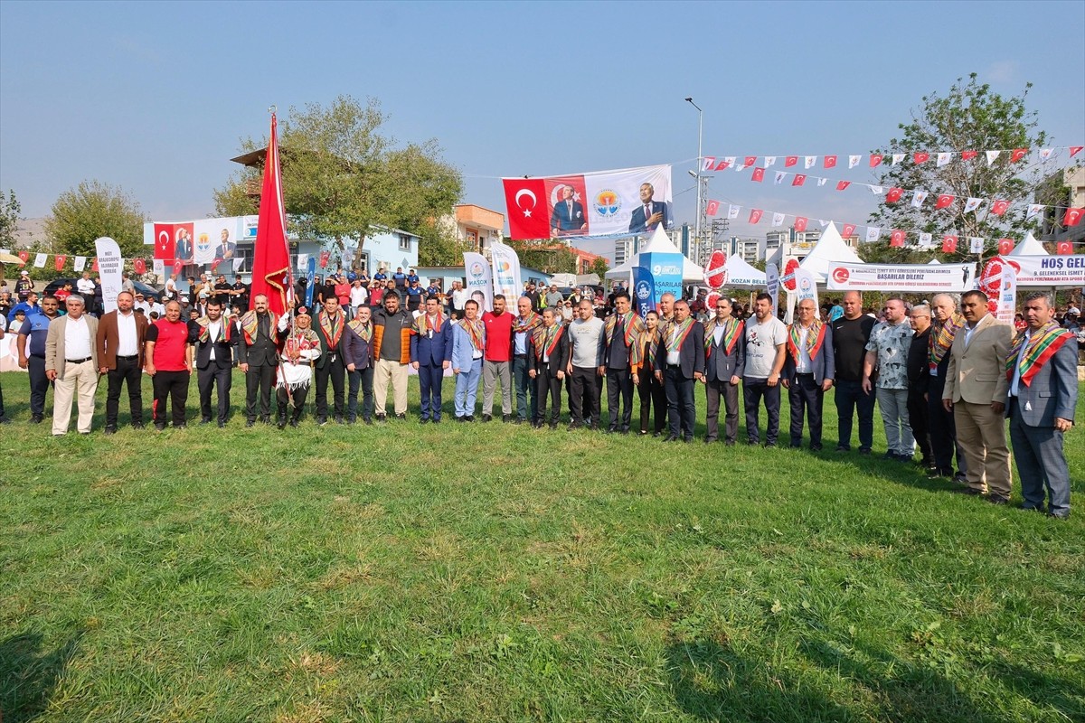 Adana'nın Kozan ilçesinde olimpiyat şampiyonu İsmet Atlı anısına bu yıl 9'uncu kez organize edilen...