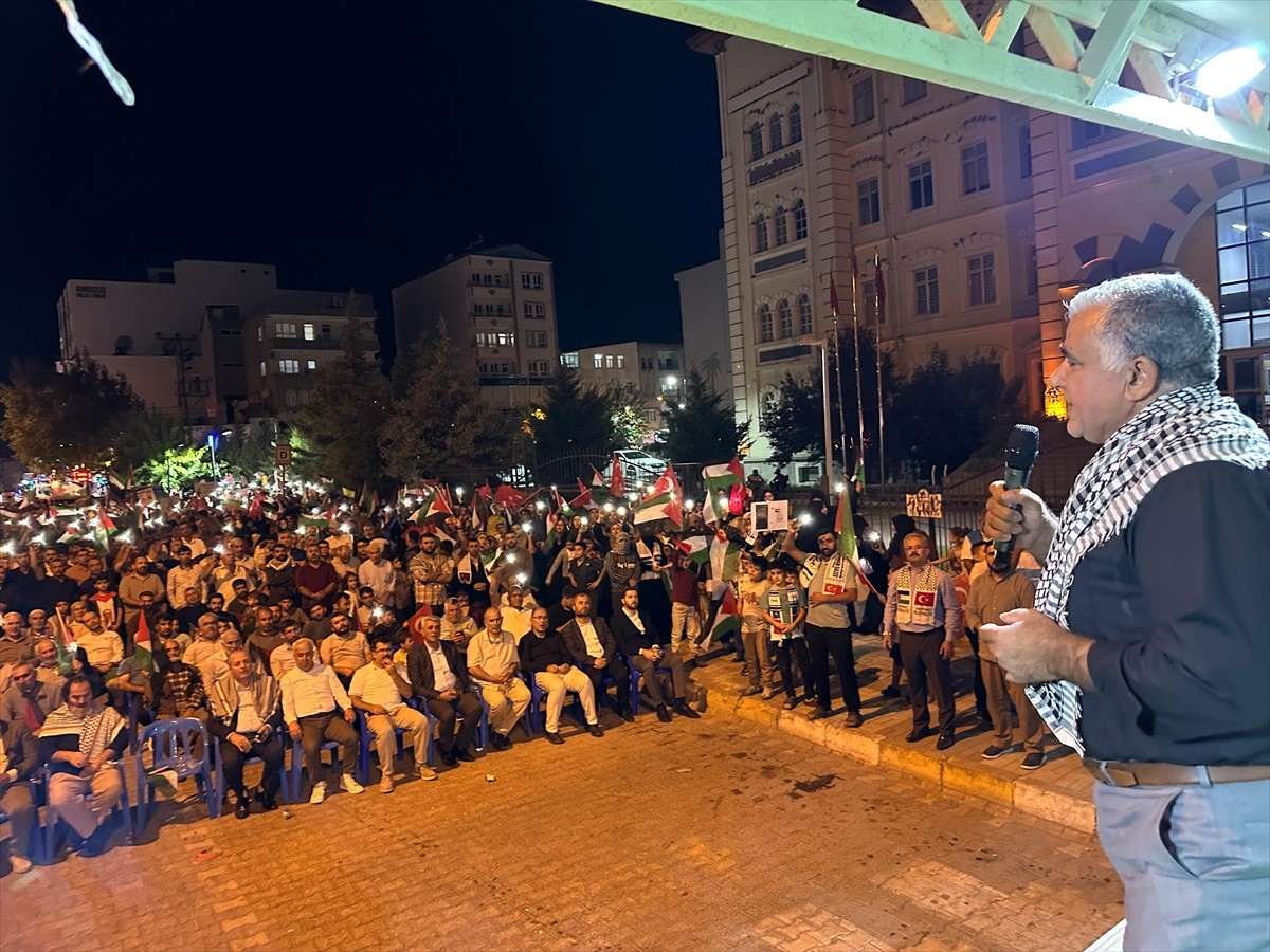 Adıyaman merkezde ve Kahta ilçesinde, Adıyaman Filistin Dayanışma Platformu öncülüğünde İsrail'in...