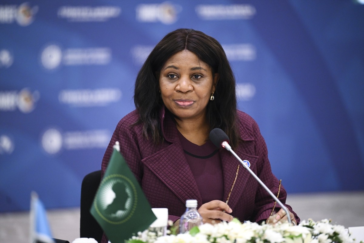 Afrika Birliği Ekonomik Kalkınma, Ticaret, Turizm, Sanayi ve Madencilik Komiseri Francisca...