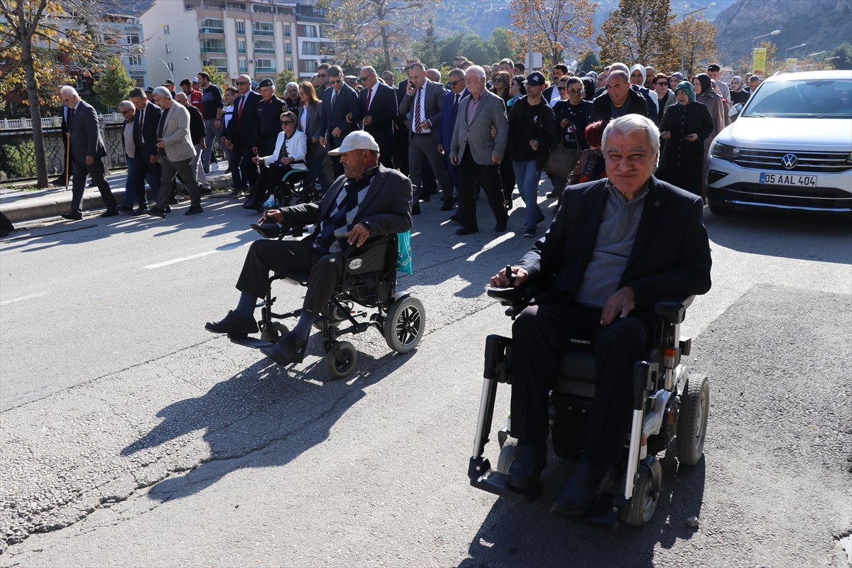 Altı Nokta Görme Engelliler Derneği Amasya Şubesi ve Amasya Belediyesi iş birliğinde, "Görme...