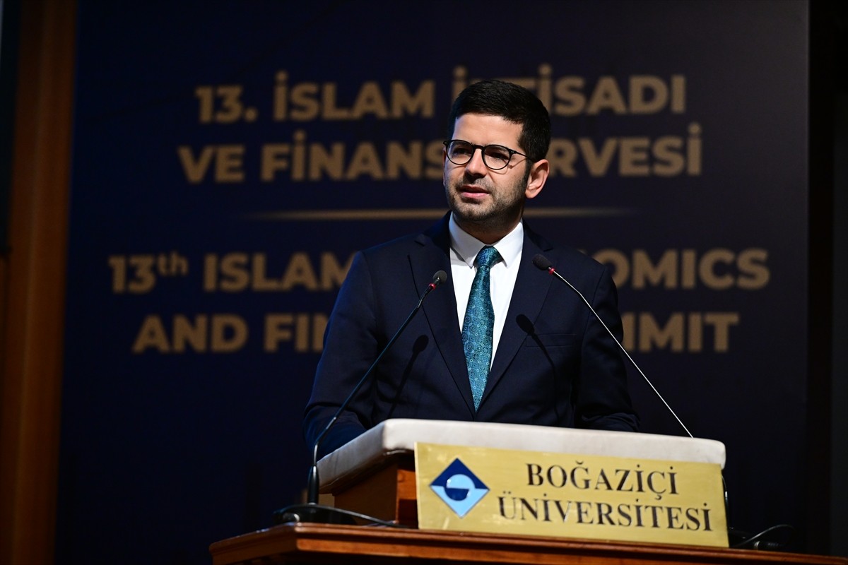 Anadolu Ajansının (AA) Global İletişim Ortağı olduğu, İLKE Vakfı bünyesinde faaliyet gösteren...