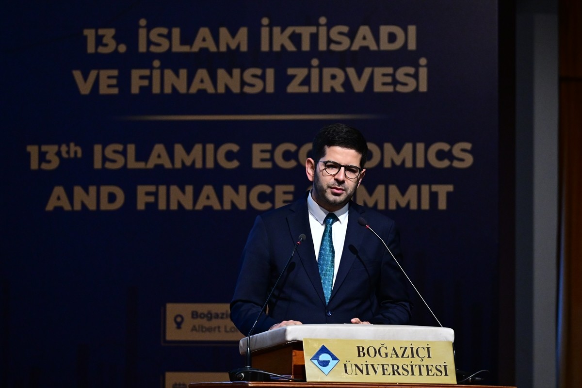 Anadolu Ajansının (AA) Global İletişim Ortağı olduğu, İLKE Vakfı bünyesinde faaliyet gösteren...