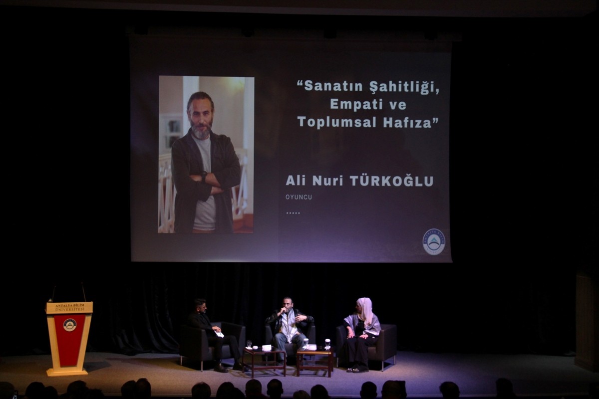 Antalya Bilim Üniversitesince düzenlenen "Sessizliğin Bedeli Gazze" söyleşisinde, Filistin ve...