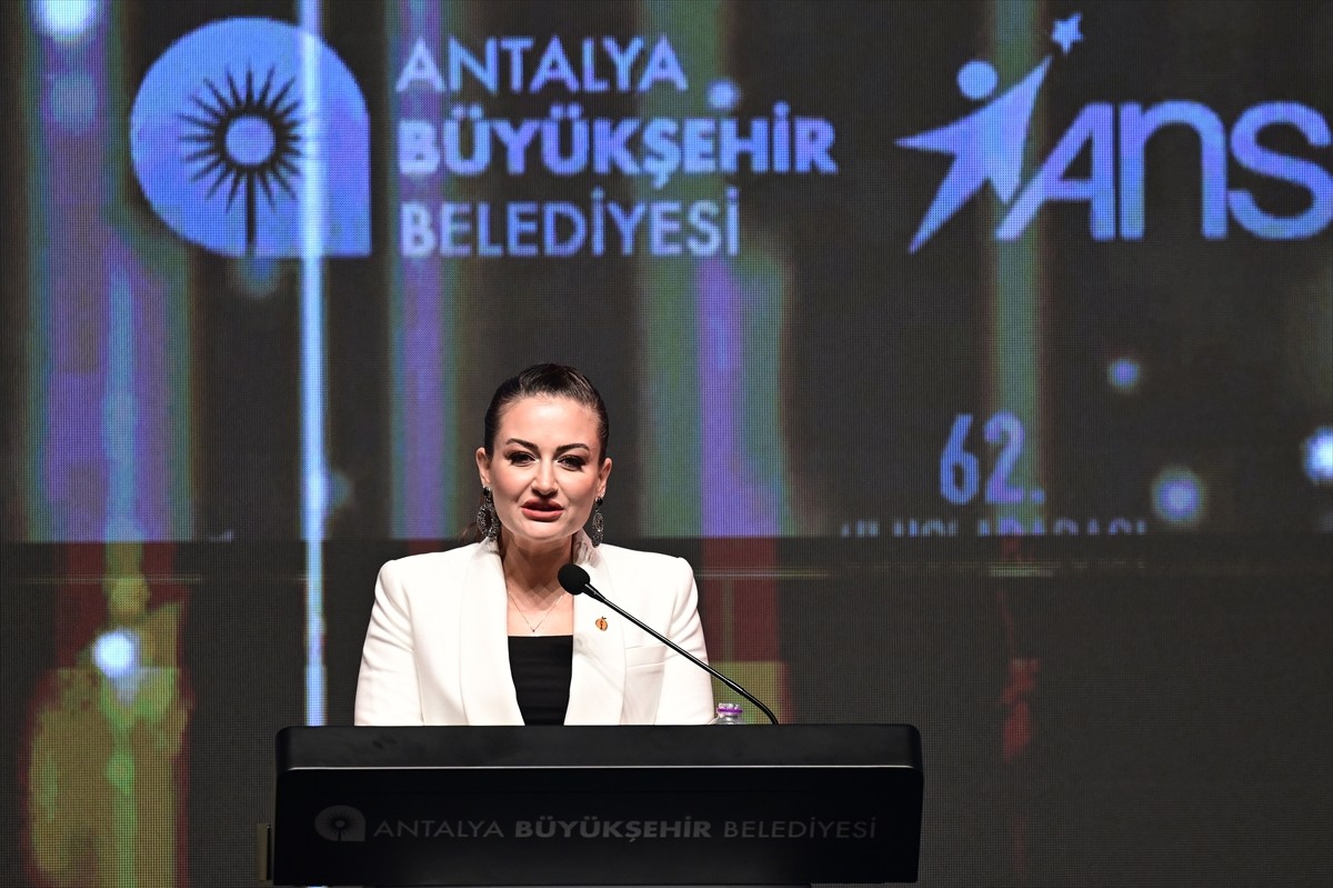 Antalya Büyükşehir Belediyesinin ev sahipliğinde ve Kültür Turizm Bakanlığının katkılarıyla...