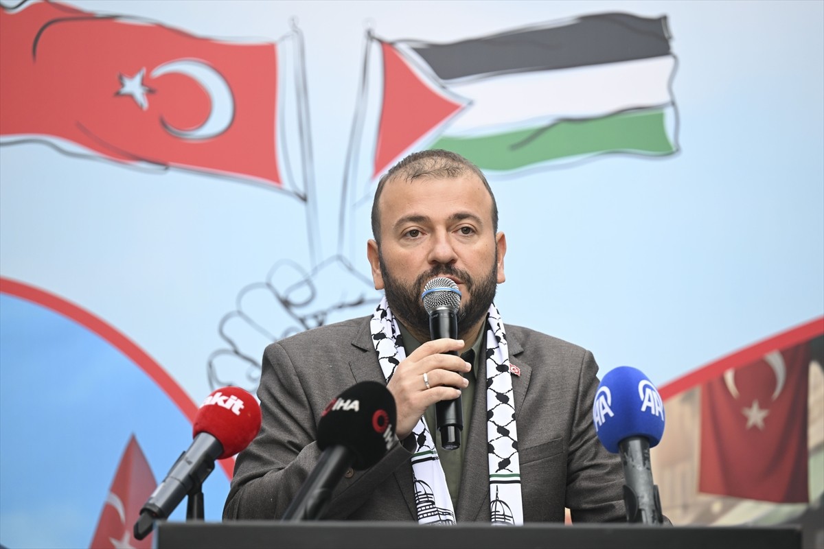 Arnavutköy Belediyesince "Bugünkü Alışverişim Gazze İçin, Bugünkü Hasılatımız Gazze İçin"...