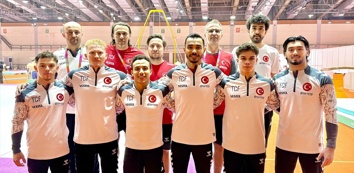 Artistik Cimnastik Milli Takımı, Endonezya'da düzenlenecek Dünya Şampiyonası öncesi ilk...