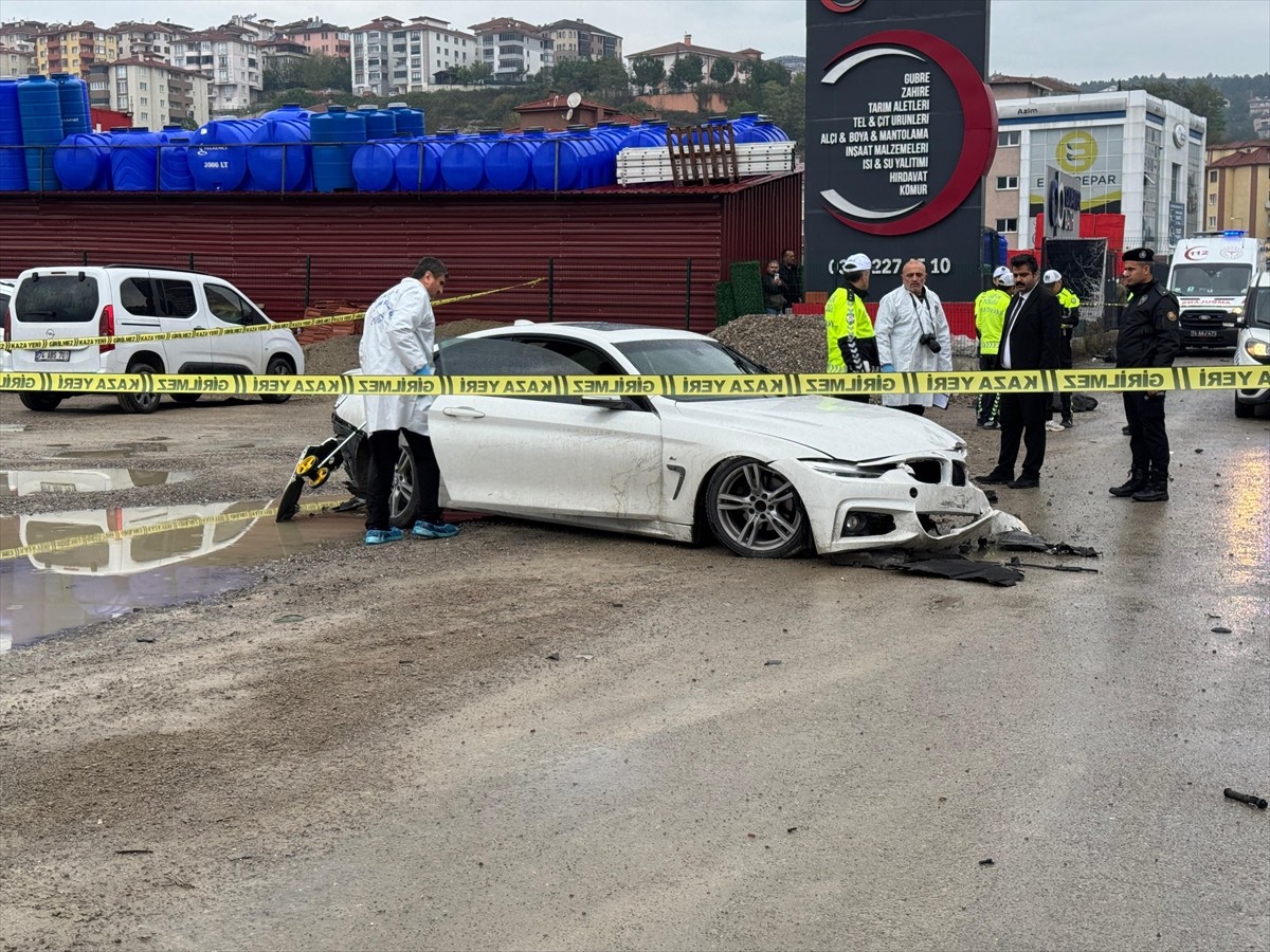Bartın'da alkollü sürücünün otomobiliyle çarptığı üniversite öğrencisi genç kız yaşamını yitirdi...