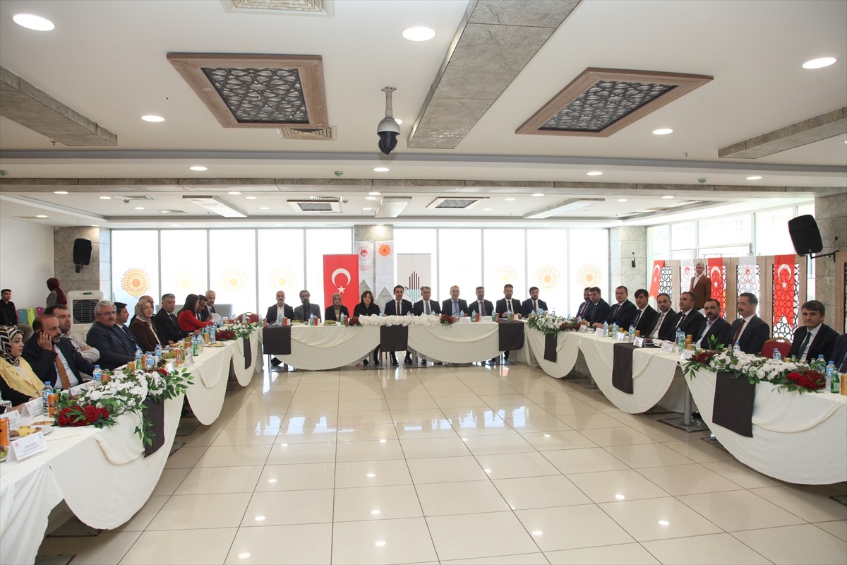 Bitlis'in Ahlat ilçesinde Van Gölü Havza Koruma Eylem Planı ve Uygulama Programı Değerlendirme...