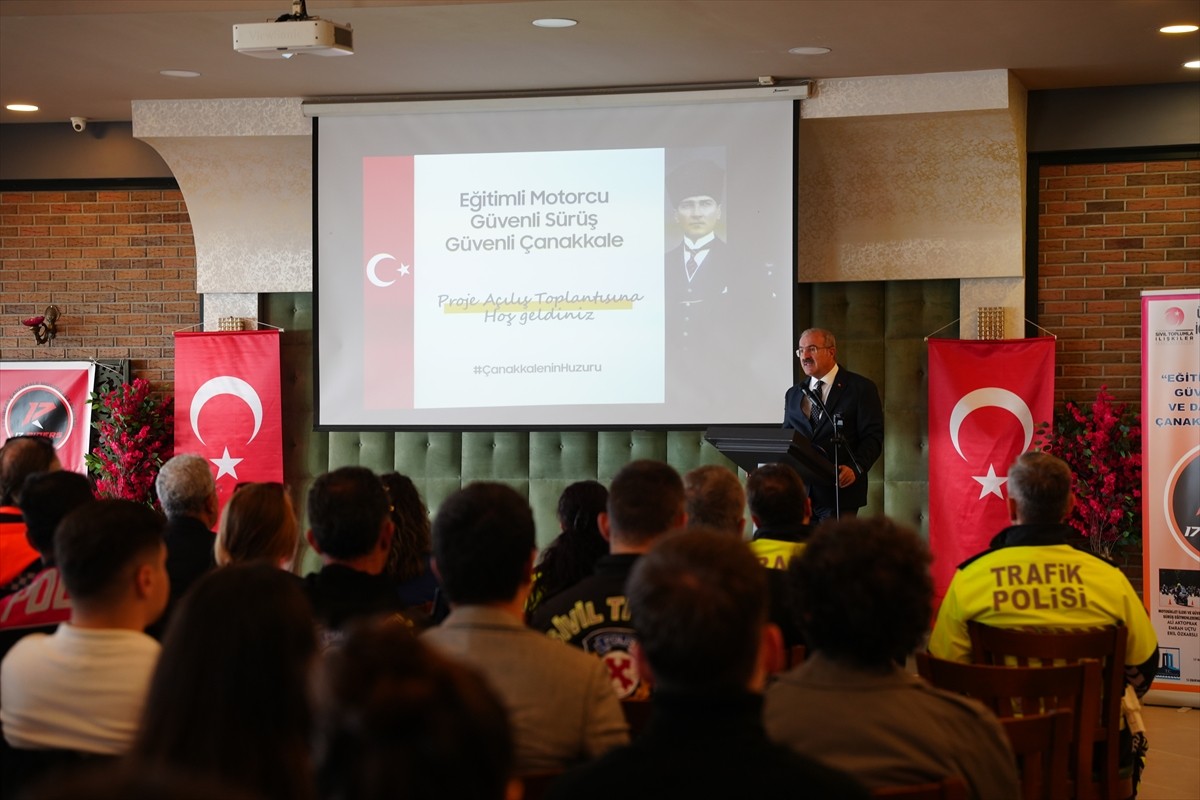 Çanakkale'de İçişleri Bakanlığı Sivil Toplumla İlişkiler Genel Müdürlüğünün desteğiyle, motosiklet...