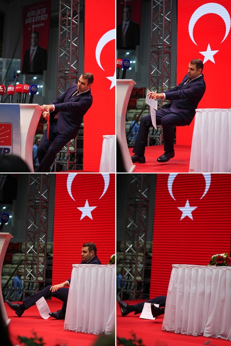 CHP İzmir İl Başkanlığının 39. Olağan Kongresi, Kültürpark'taki Celal Atik Kapalı Spor Salonu'nda...