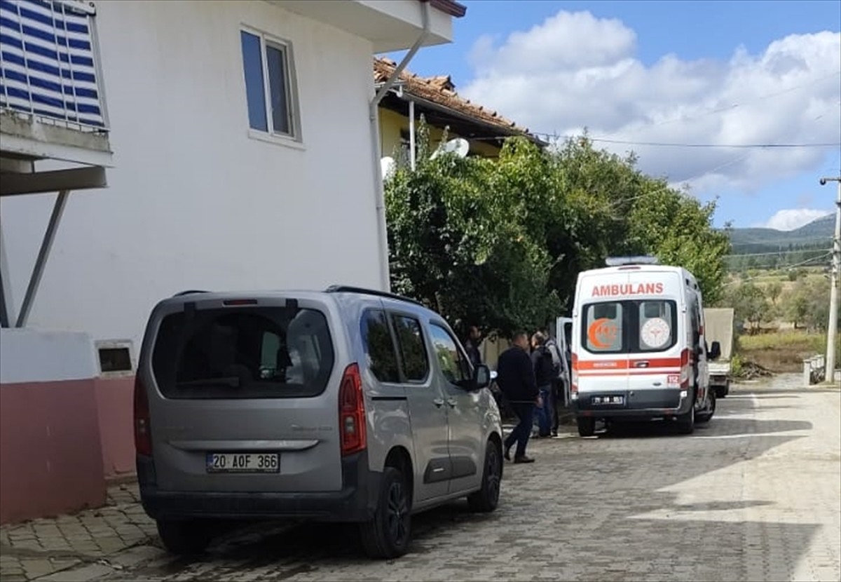 Denizli'nin Acıpayam ilçesinde, sobadan sızan karbonmonoksit gazından zehirlenen anne ve kızı...