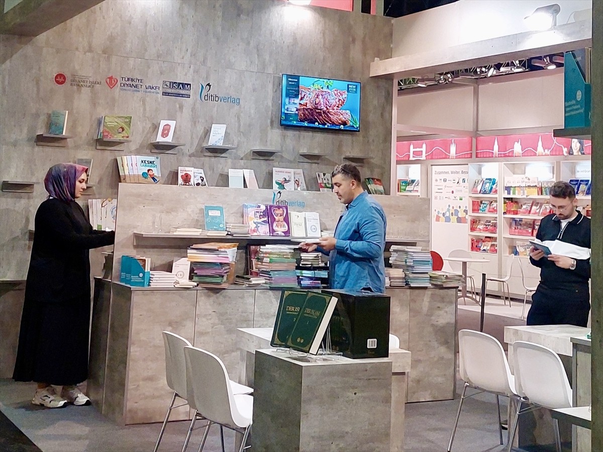 Diyanet İşleri Başkanlığı (DİB) Yayınları, Türkiye Diyanet Vakfı (TDV) Yayınları, Ditibverlag ve...