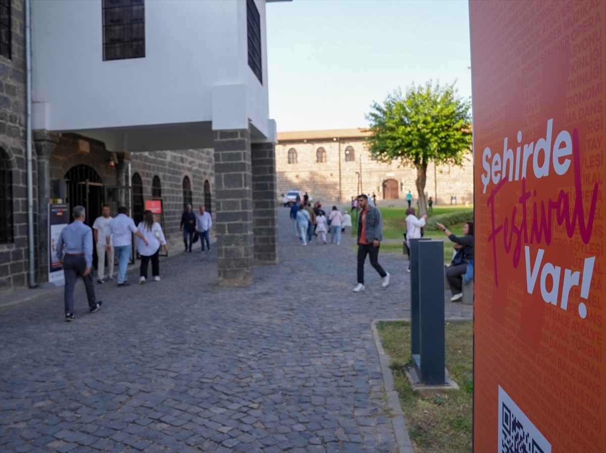 Diyarbakır Kültür Yolu Festivali, konserlerden atölyelere, söyleşilerden çocuk etkinliklerine...