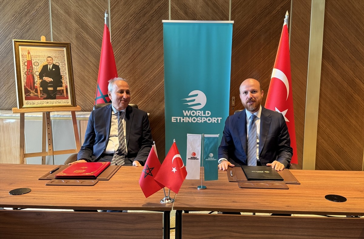 Dünya Etnospor Birliği Başkanı Bilal Erdoğan (ortada), Fas Milli Eğitim, Okul Öncesi Eğitim ve...