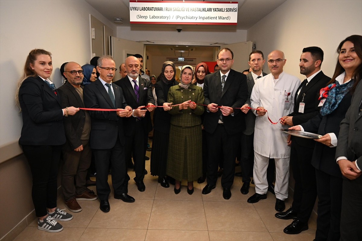 Göztepe Prof. Dr. Süleyman Yalçın Şehir Hastanesi Psikiyatri Kliniği, düzenlenen törenle hizmete...