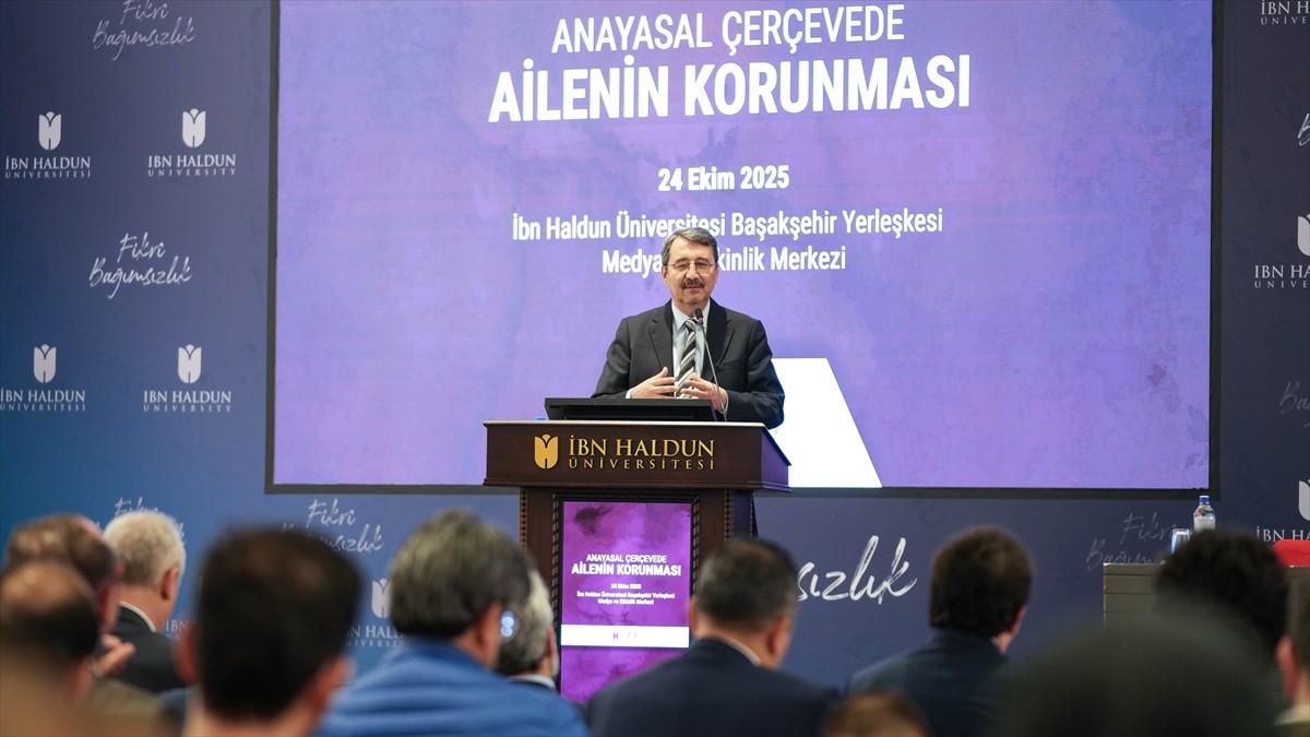 İbn Haldun Üniversitesi ve Anayasa Mahkemesi işbirliğinde İstanbul'da "Anayasal Çerçevede Ailenin...