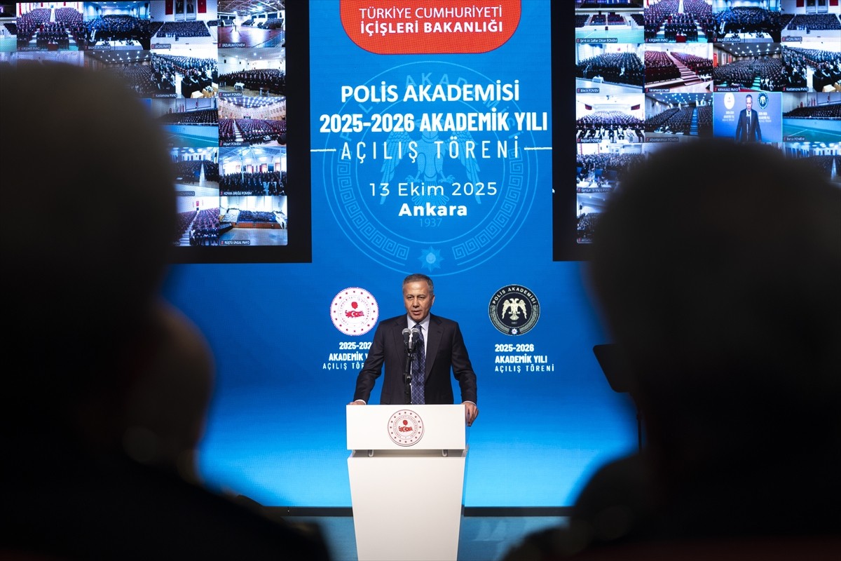 İçişleri Bakanı Ali Yerlikaya, Polis Akademisi Ali Birinci Kültür Merkezi'nde gerçekleşen Polis...