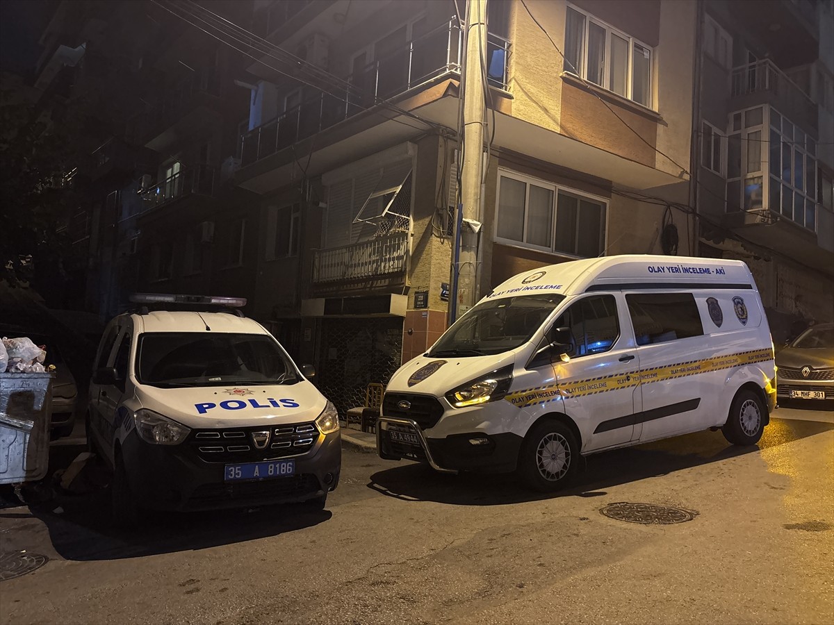 İzmir'in Konak ilçesinde bir kişi, birlikte yaşadığı kadını silahla yaraladı. İhbar üzerine, olay...