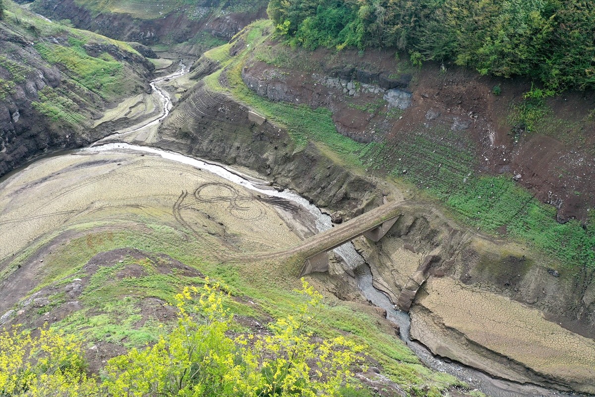 Kocaeli'nin içme suyu ihtiyacının büyük kısmını karşılayan Yuvacık Barajı'ndaki su seviyesi yüzde...