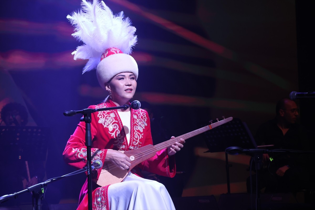Kocaeli Büyükşehir Belediyesince "Anadolu Mayası" temasıyla düzenlenen 15. Kocaeli Kitap Fuarı'nın...